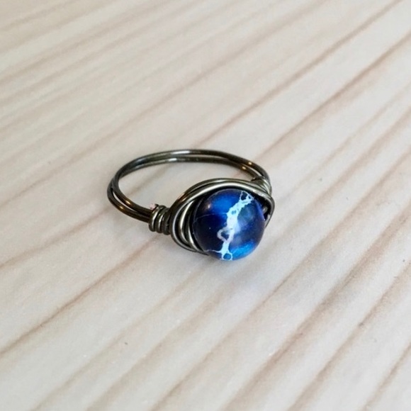 Blue Jasper Bead Copper Wire Ring - Picture 7 of 9